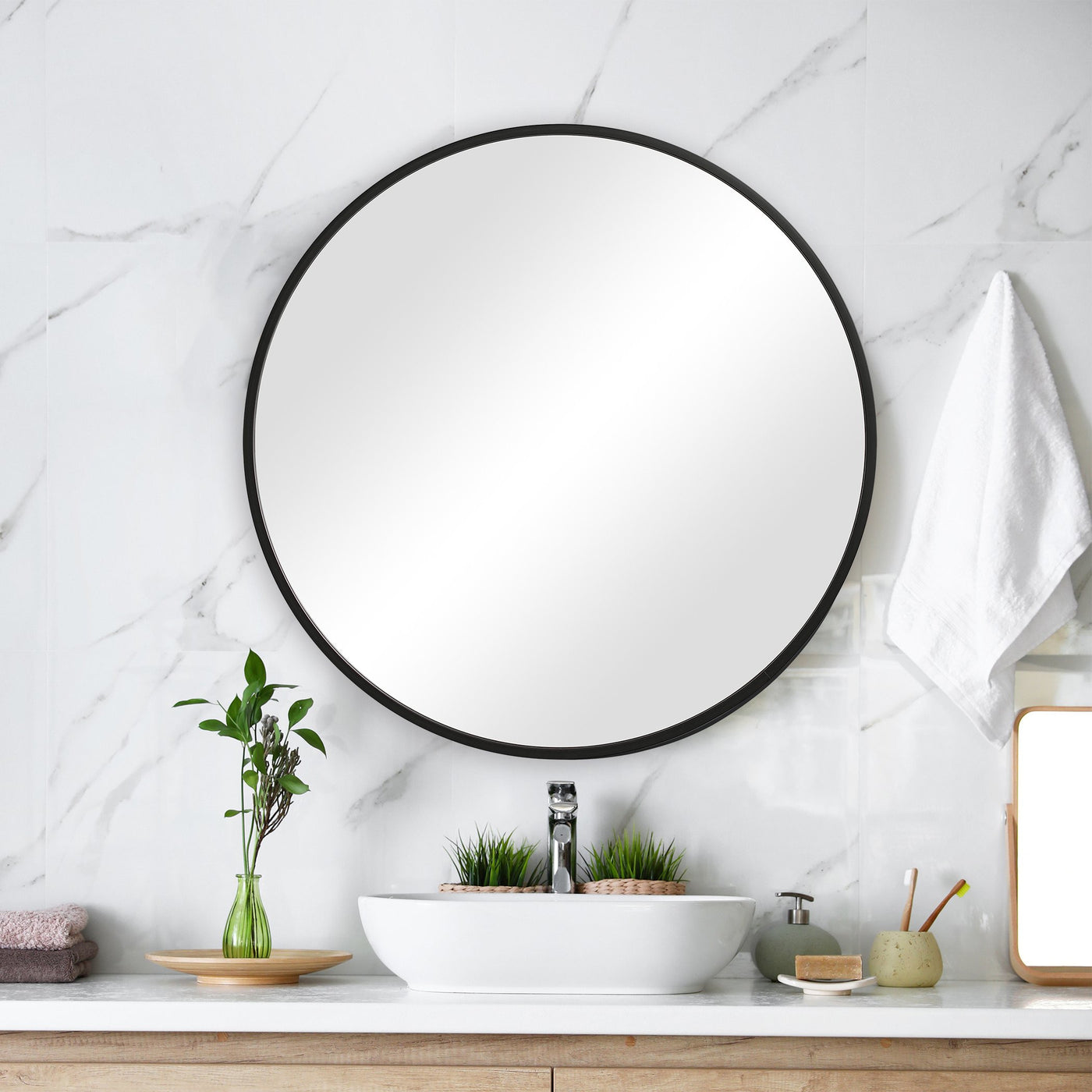 The Sag Harbor - Medium Black Round Framed Bathroom Vanity Mirror - Glass.com